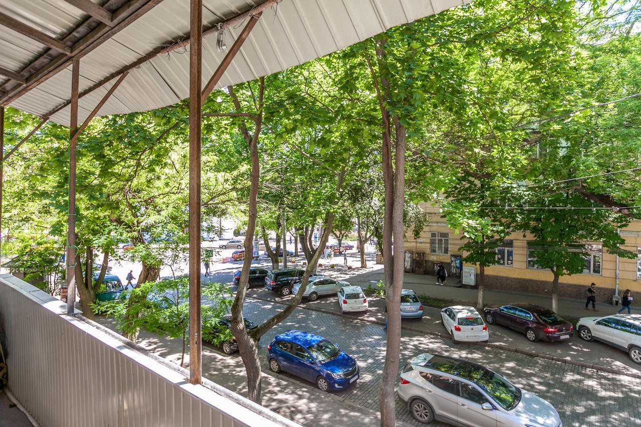 Apartments Near Deribasovskaya Οδησσός Εξωτερικό φωτογραφία