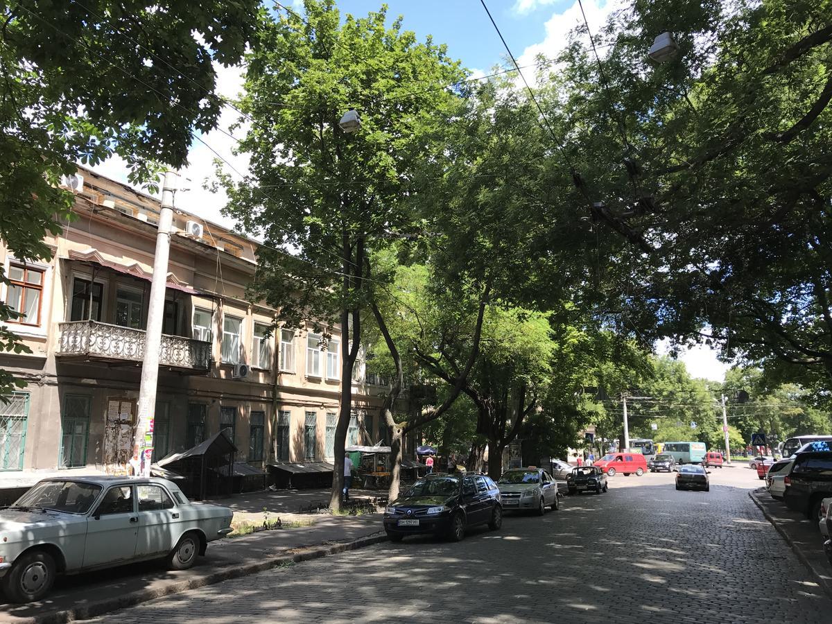 Apartments Near Deribasovskaya Οδησσός Εξωτερικό φωτογραφία